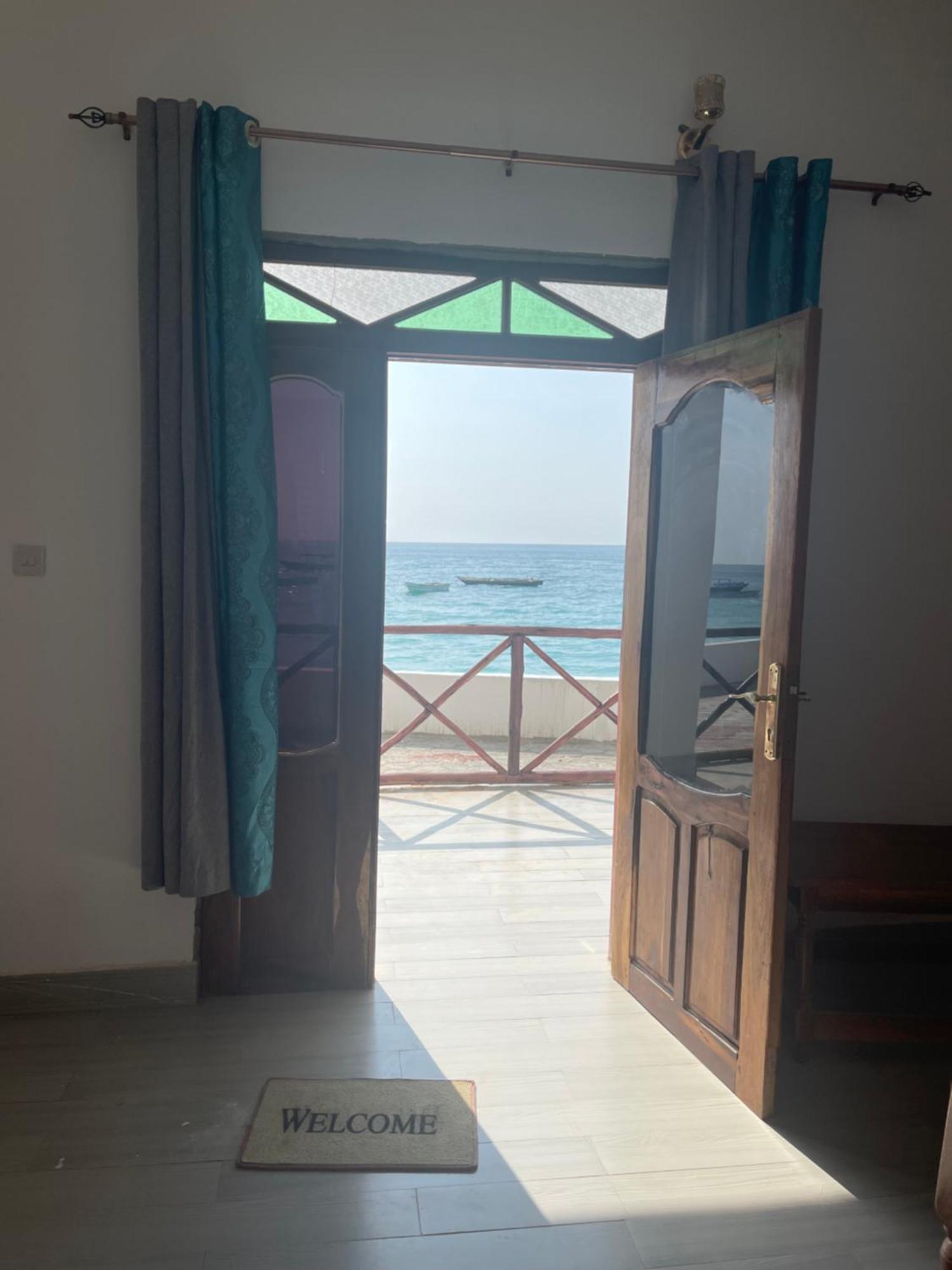 Amazing Zanzibar Beach Hotel Nungwi Ngoại thất bức ảnh
